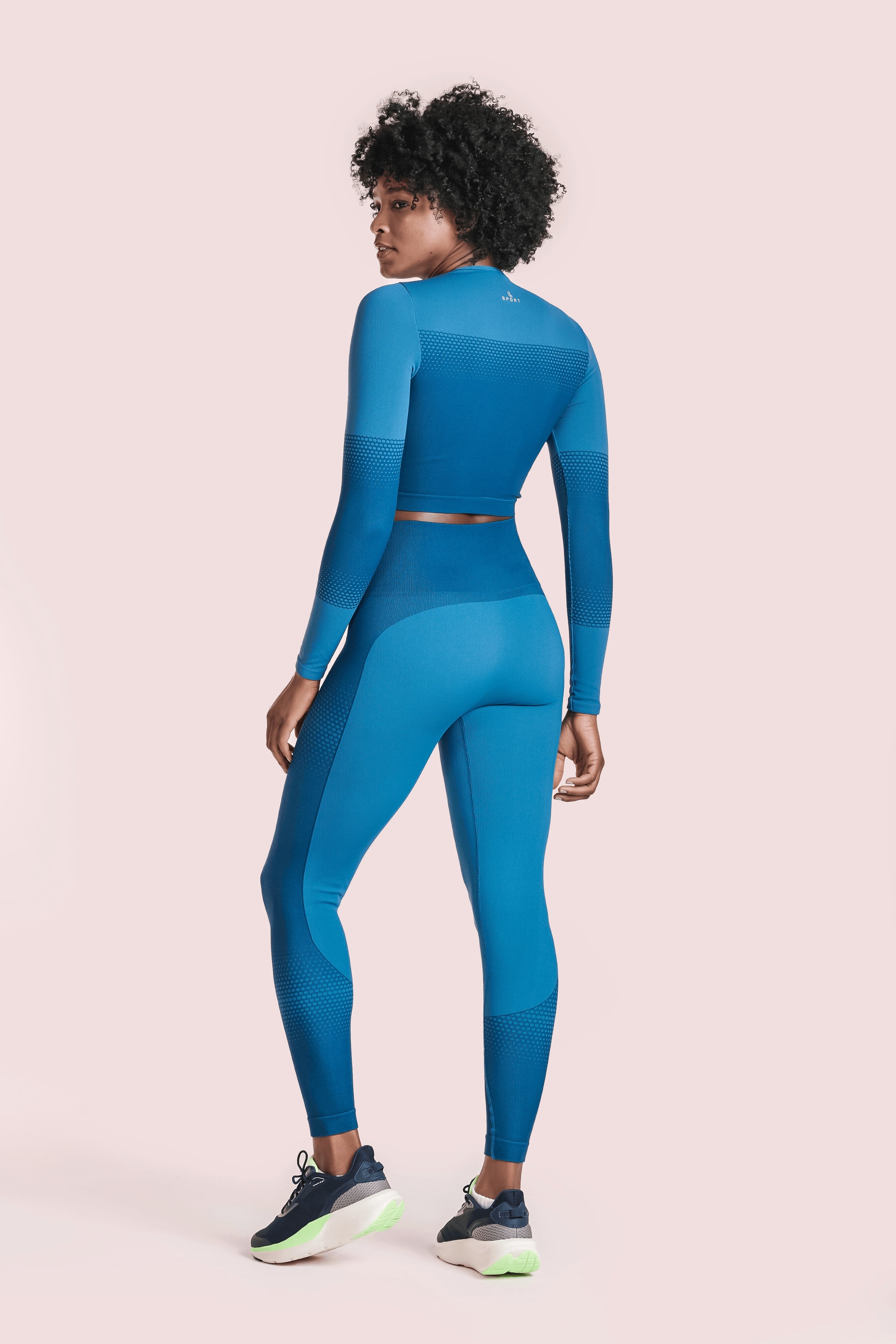 Azul