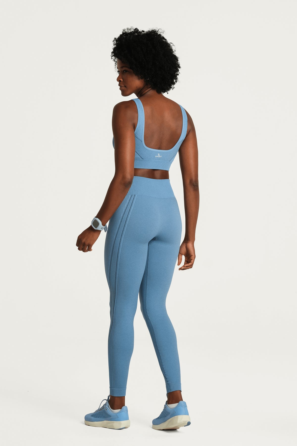 Azul