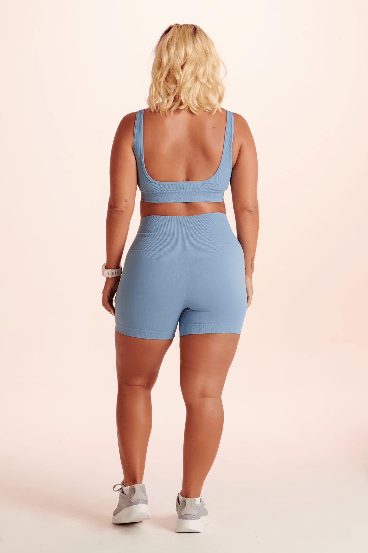 Azul