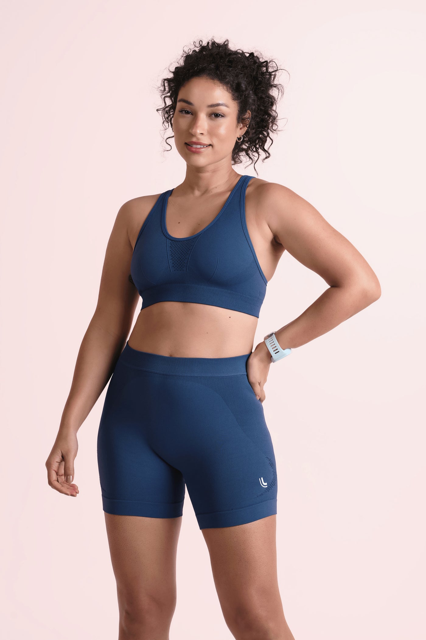 Azul