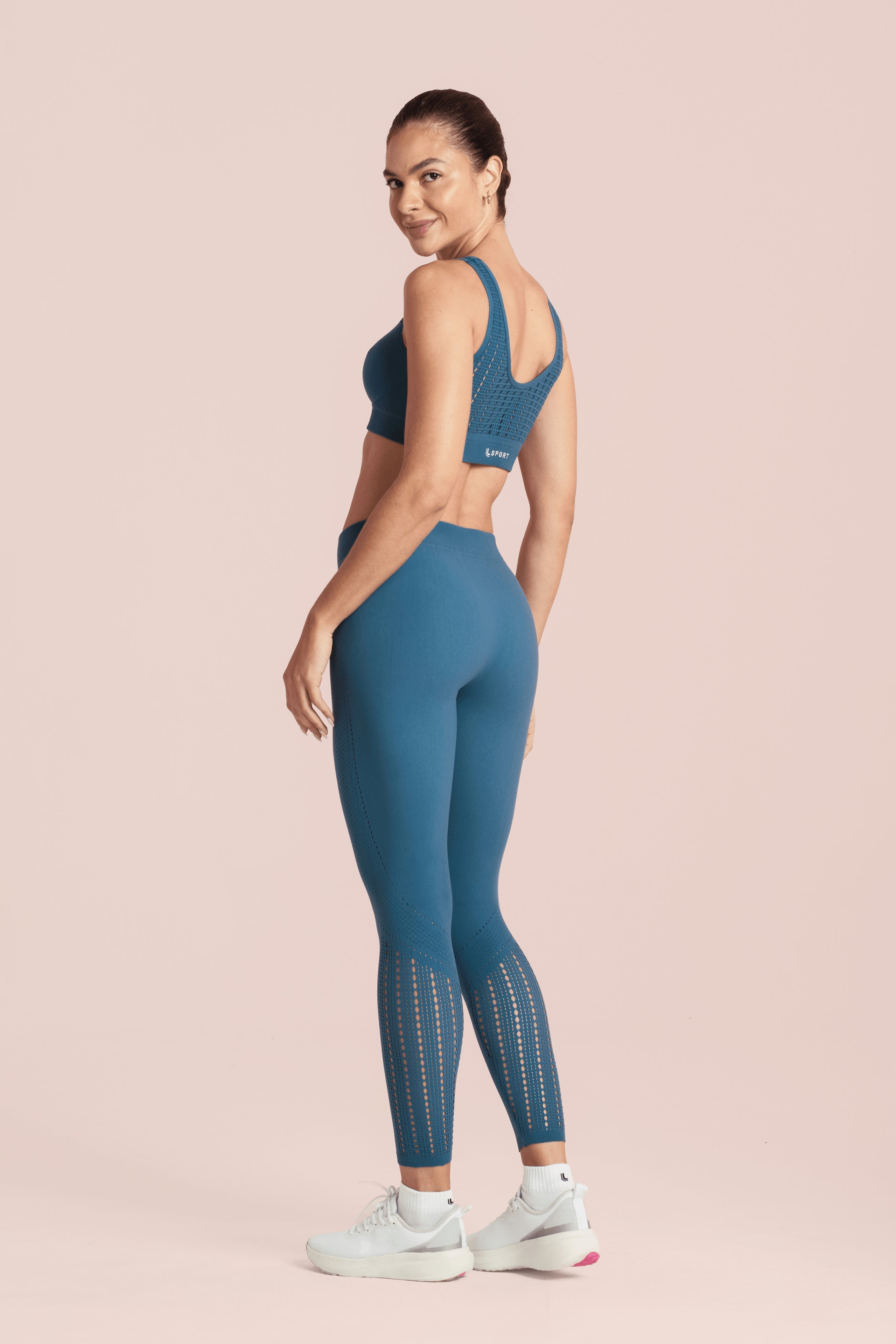 Azul
