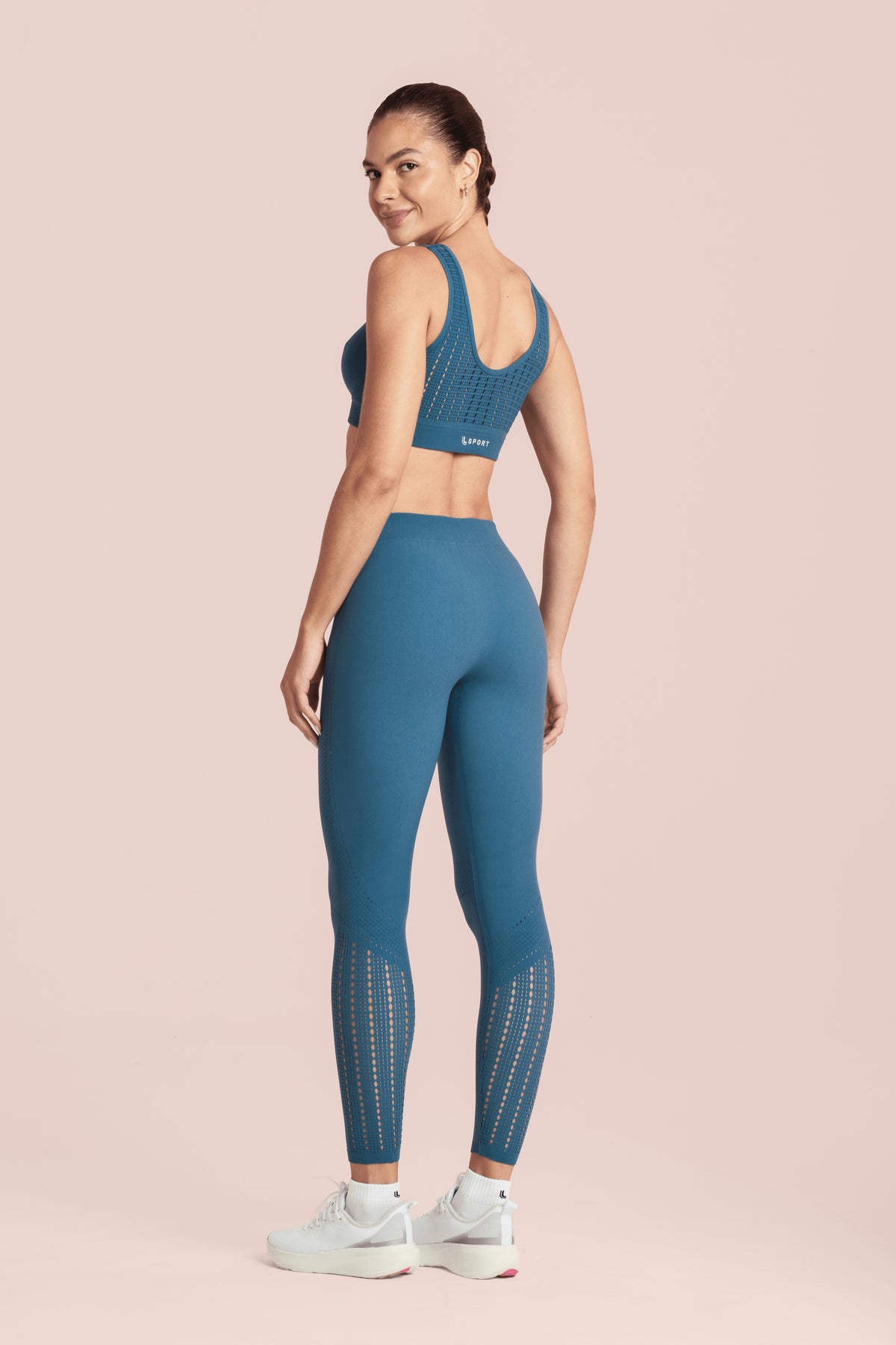 Azul