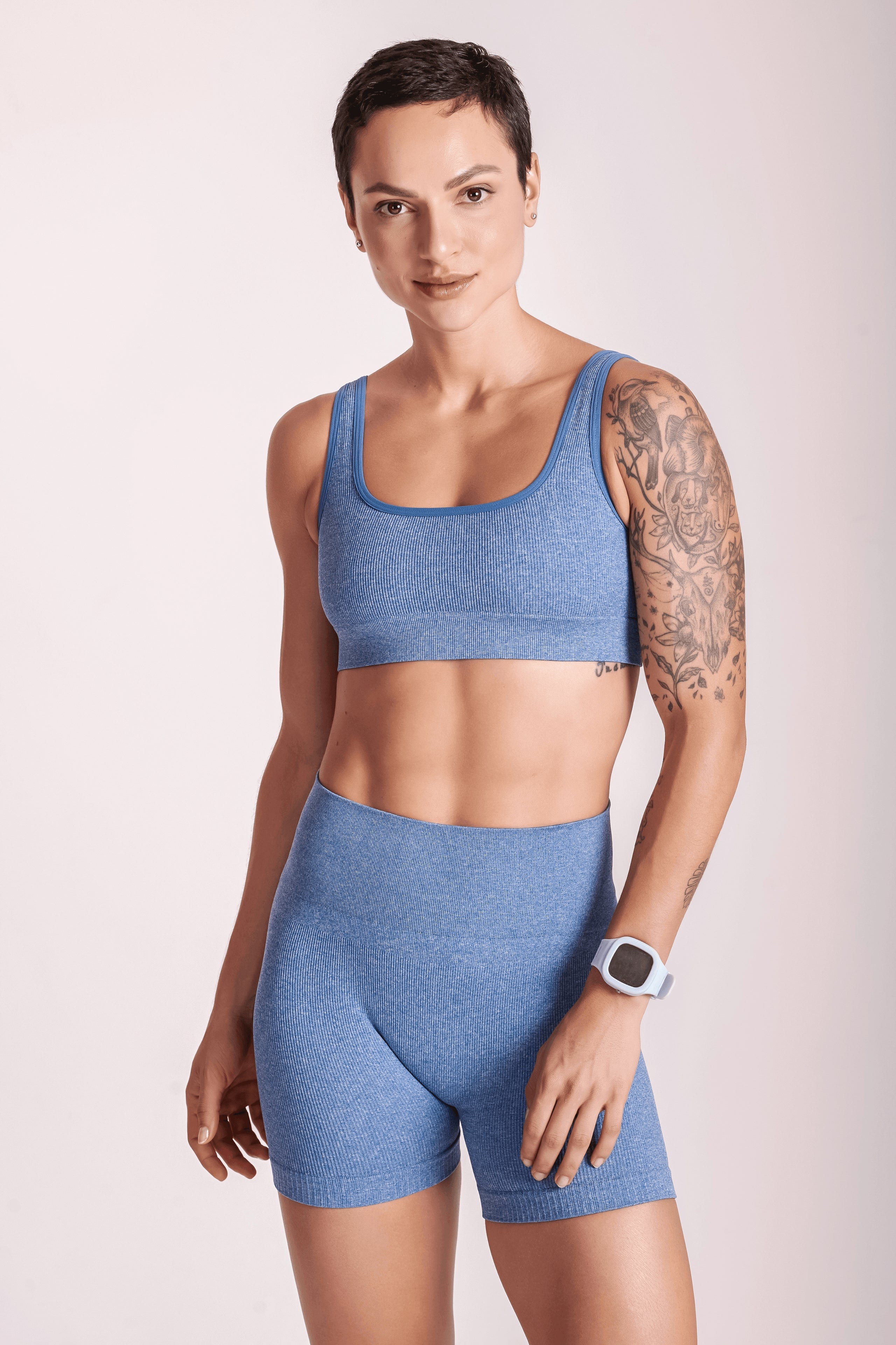 Azul