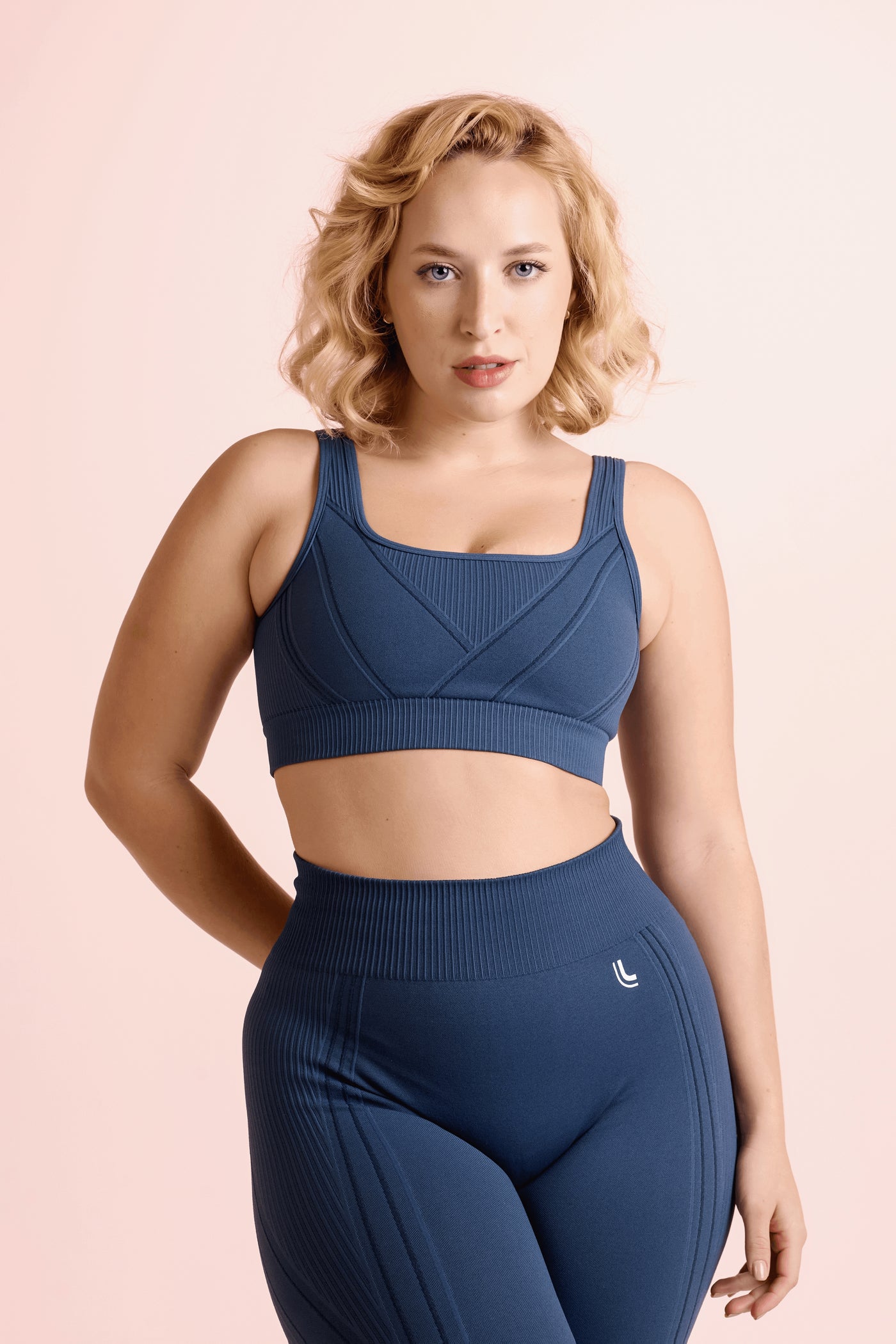 Azul