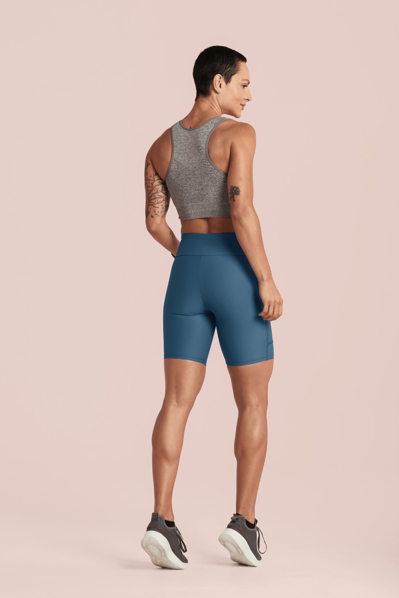 Azul