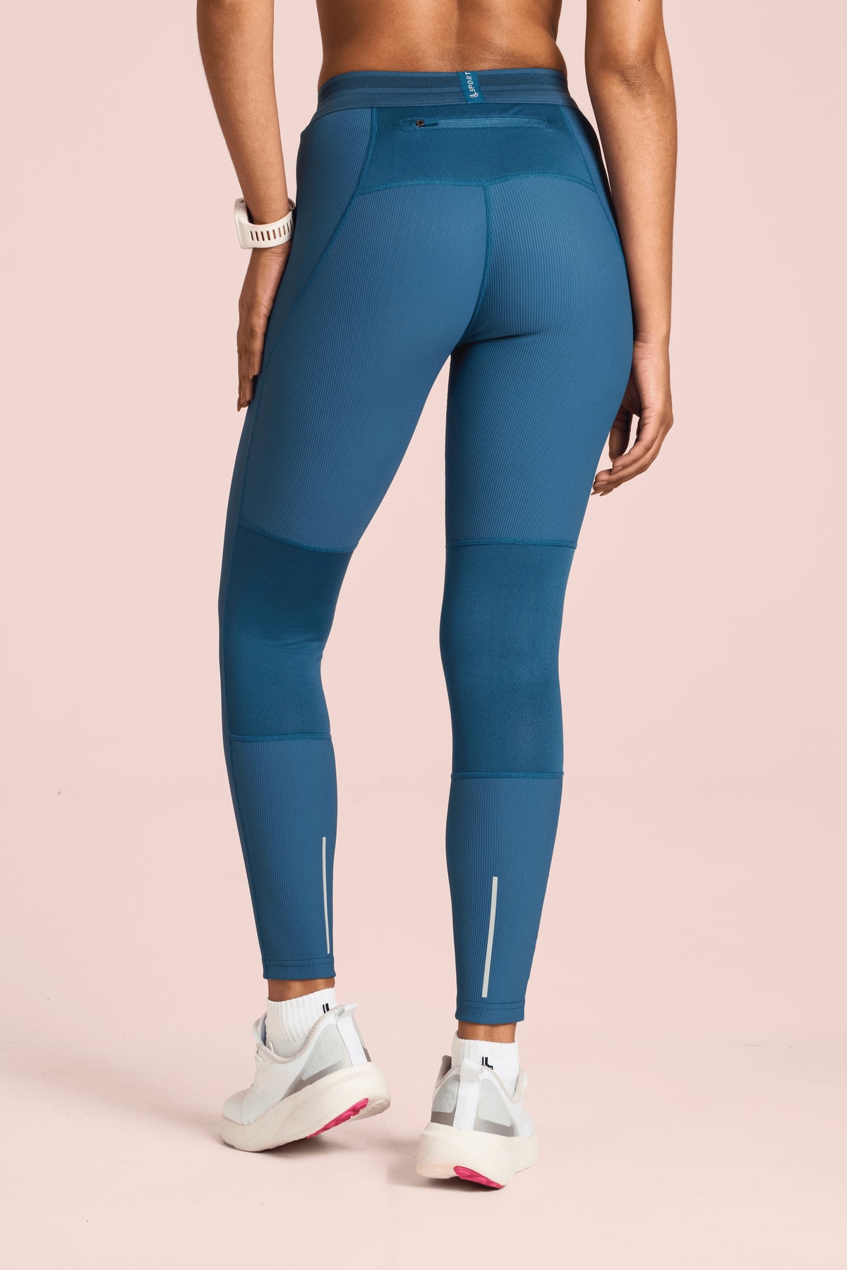 Azul