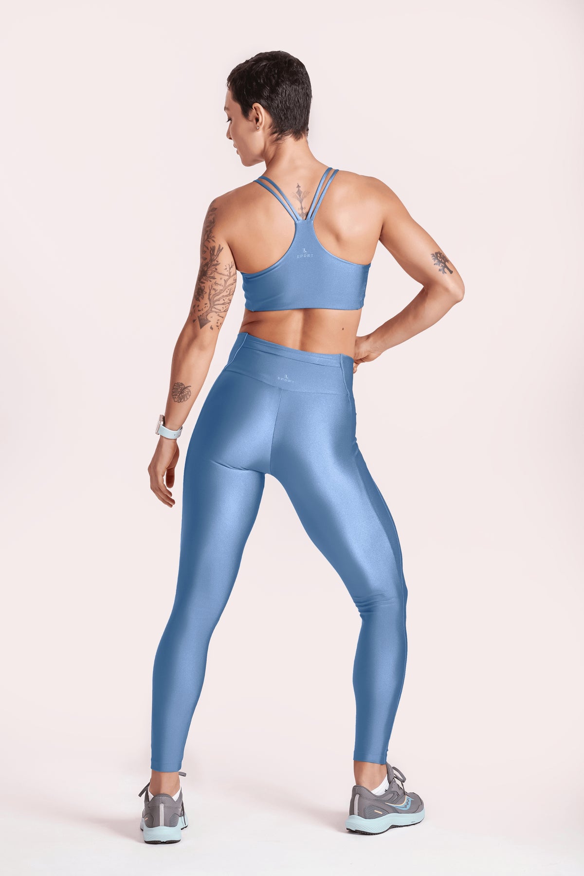 Azul