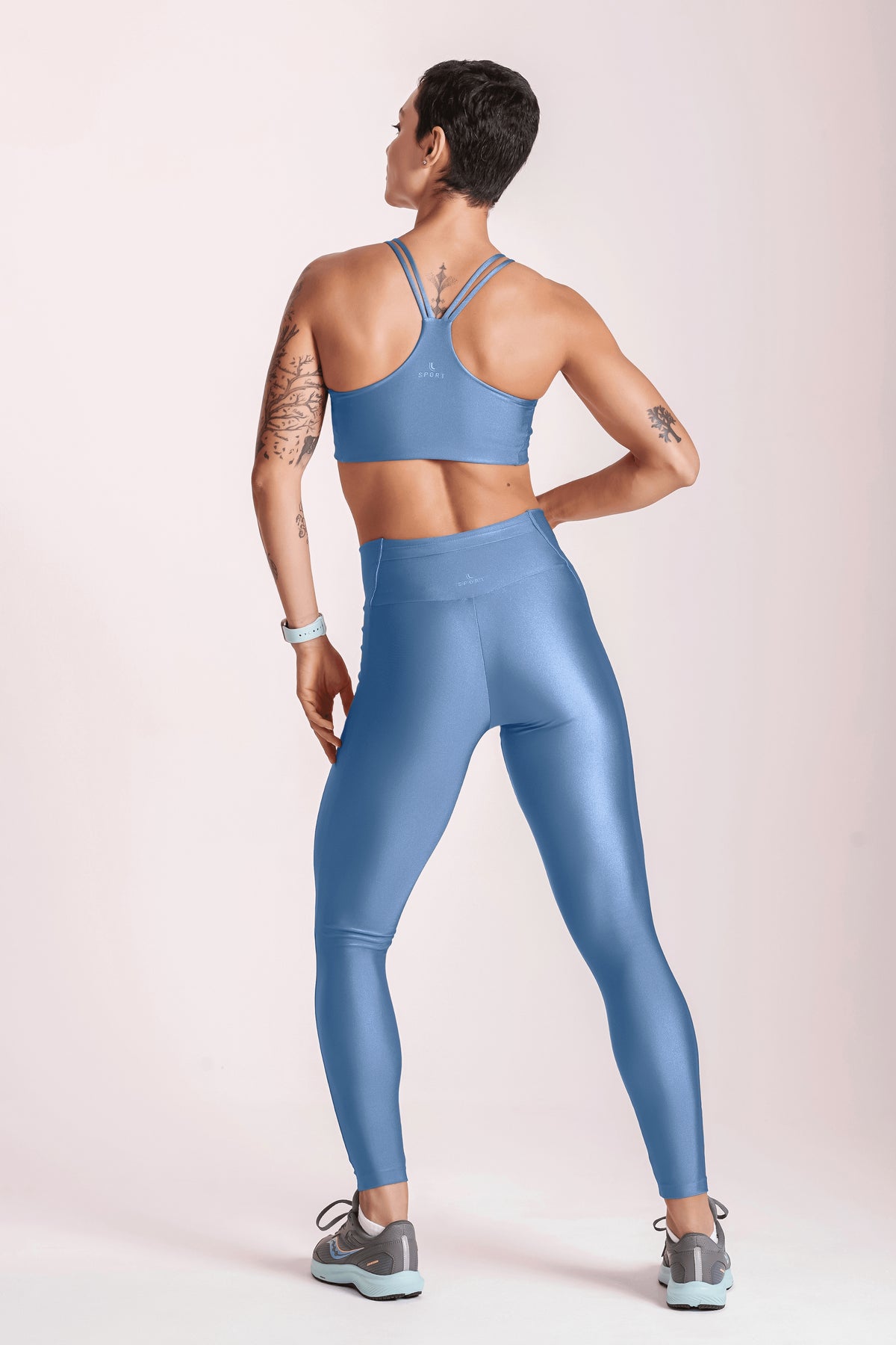 Azul