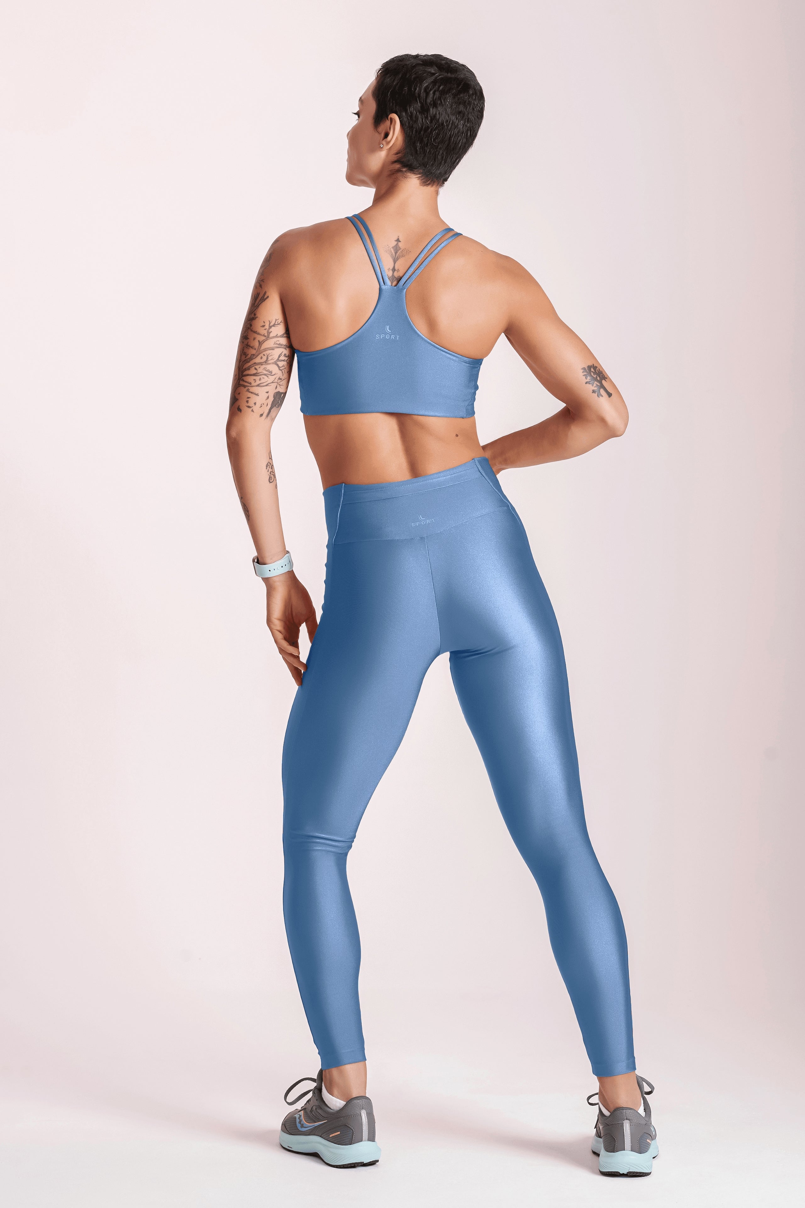 Azul