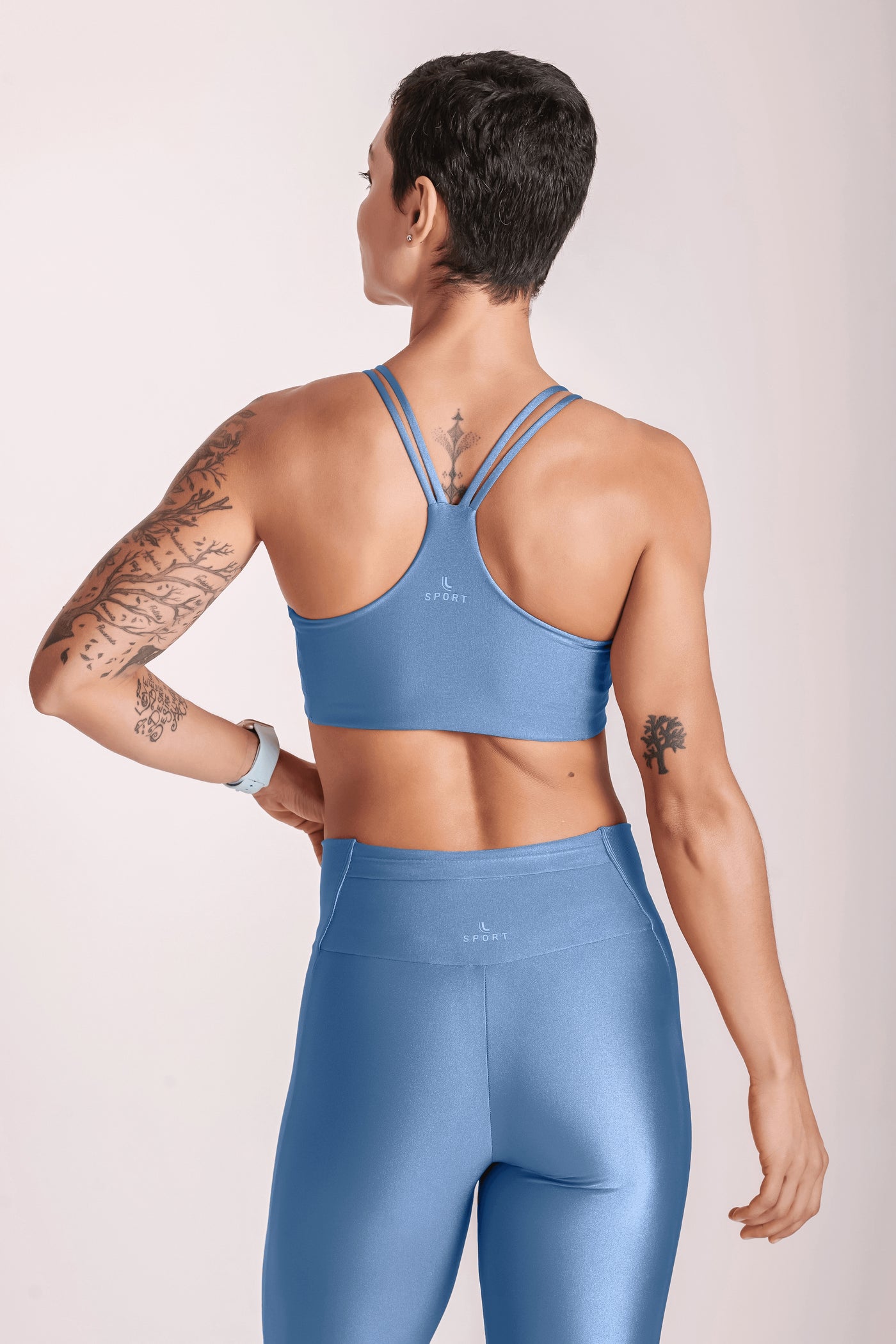 Azul